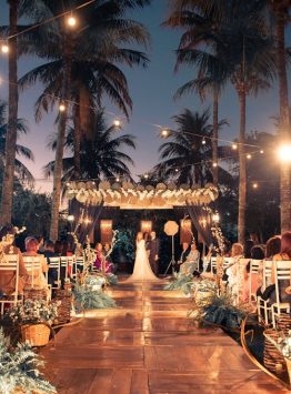 free-photo-of-couple-standing-in-front-on-altar