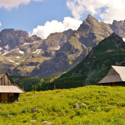 MOUNTAIN CABINS